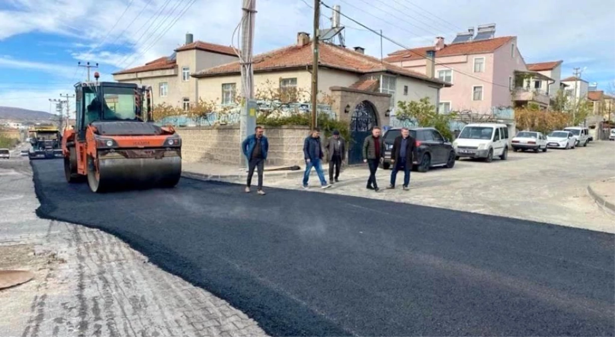 Ortahisar kasabasında tarihinde birinci kere sıcak asfalt kaplaması yapıldı