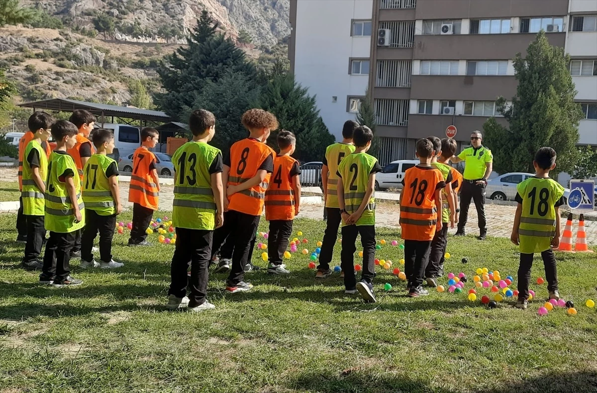 Amasya’da 14 Bin 840 Öğrenciye Trafik Eğitimi Verildi