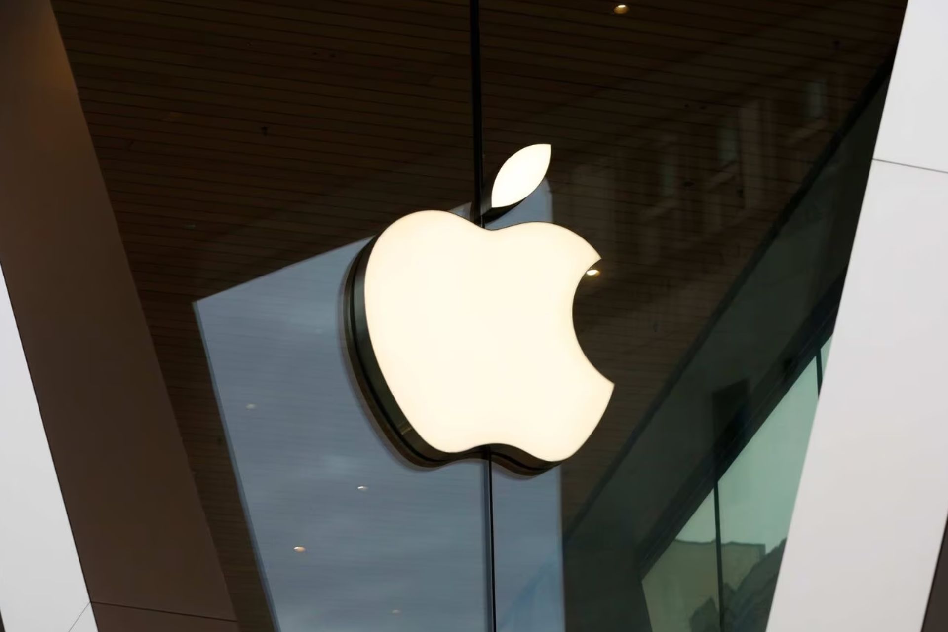 Apple, ChatGPT alternatifi için çalışmalarını hızlandırdı!