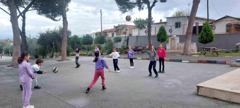 Aydın’da 4. sınıf öğrencilerine spor eğitimi