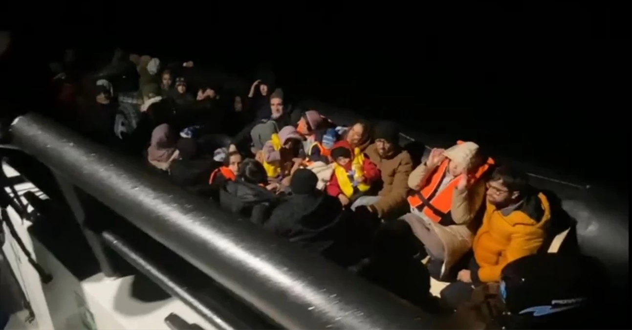 Ayvalık açıklarında 39 sistemsiz göçmen yakalandı