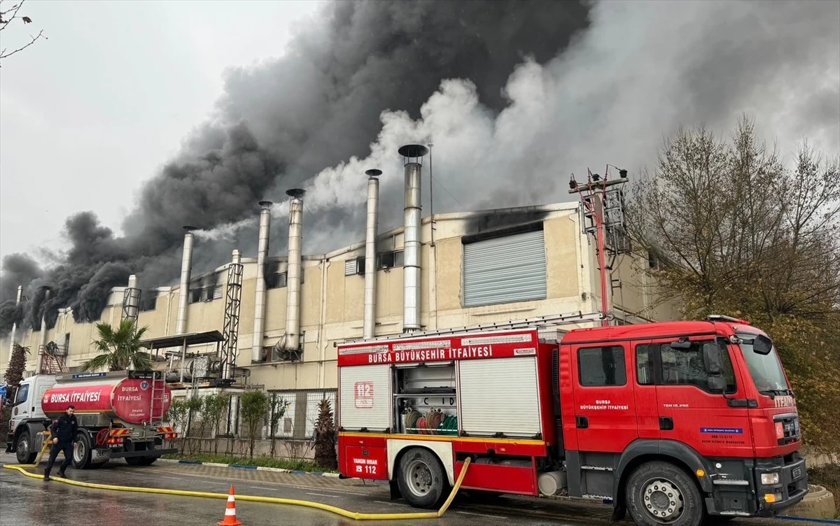 Bursa’da bir tekstil fabrikasında yangın çıktı