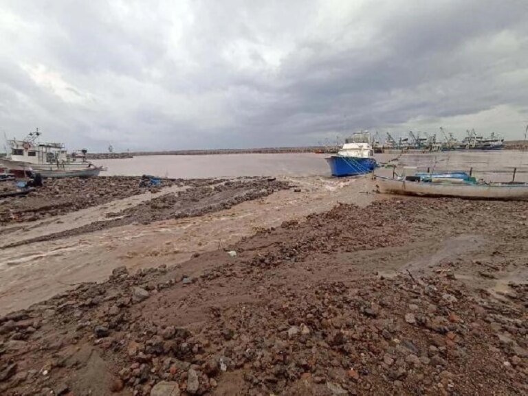 Çanakkale’de Sağanak Yağış Ulaşımı Olumsuz Etkiledi