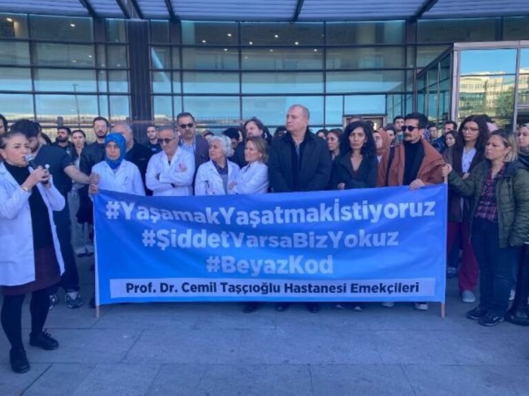 Doktorun Saldırıya Uğraması Protesto Edildi