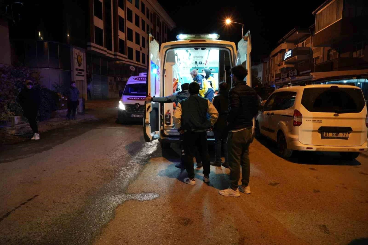 Edirne’de yayaya çarpmamak için hareket yapan motokurye yaralandı