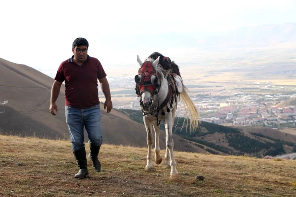 Erzurum, Hatay ve Artvin’den üç akademisyenin yayınladığı ‘Eski Çağ’dan Modern Çağ’a’ kitabı