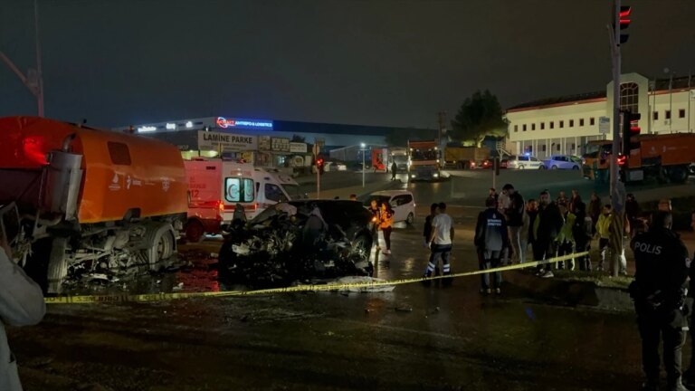 Esenyurt’ta trafik kazası: 2 ölü, 2 yaralı