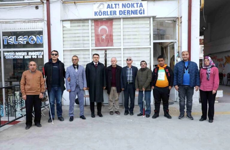 Kütahya Valisi Musa Işın, Altı Nokta Körler Derneği’ni ziyaret etti