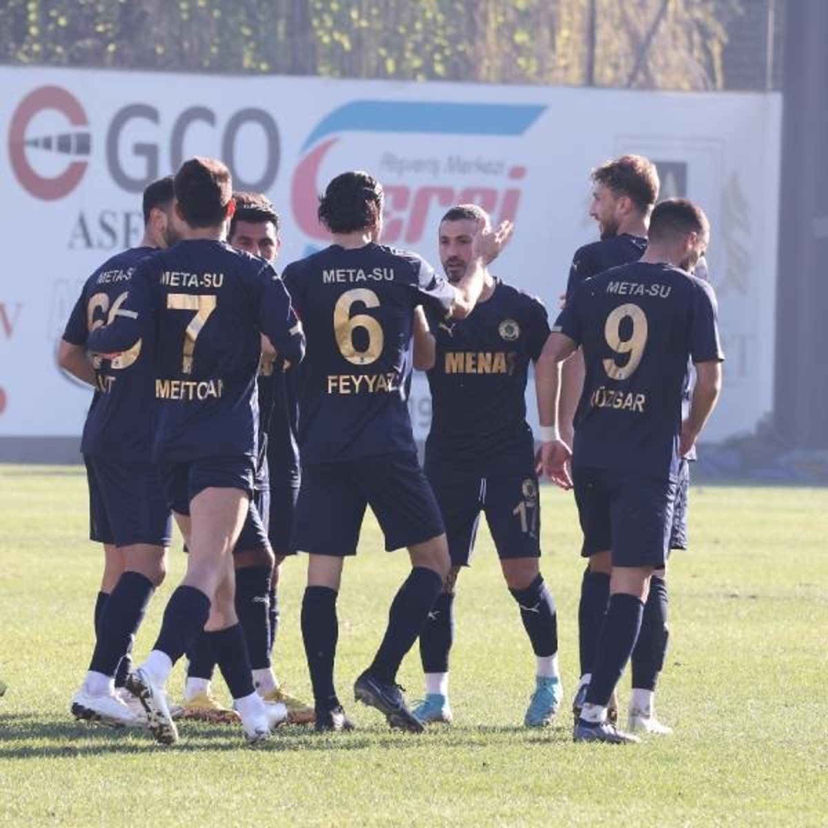 Menemen FK, deplasmanda Belediye Derincespor’u yenerek 3’te 3 yaptı