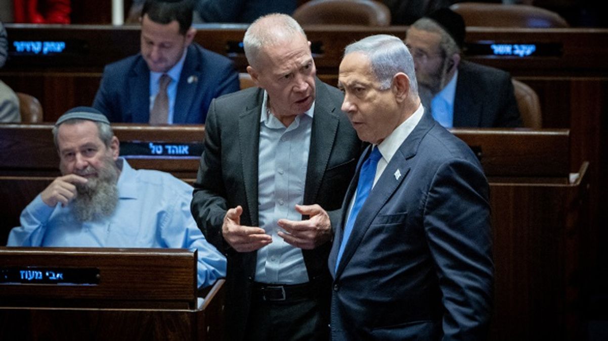 Netanyahu’ya soğuk duş! Savunma Bakanı Gallant ortak basın toplantısı teklifini reddetti