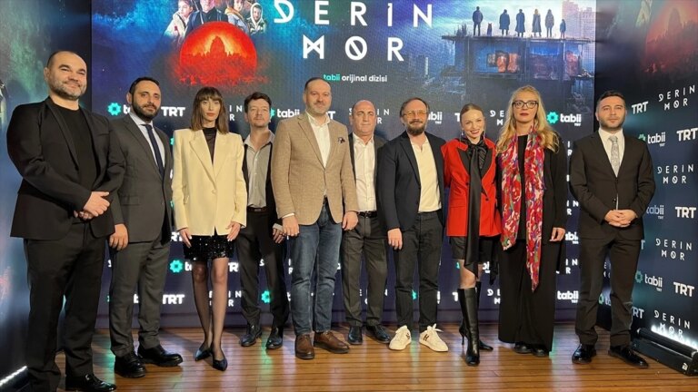 TRT’nin uluslararası dijital platformu Tabii’nin yeni dizisi ‘Derin Mor’un gala gösterimi yapıldı