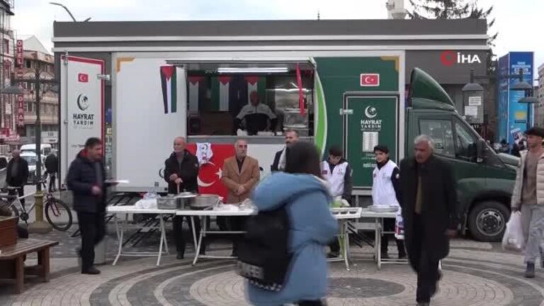 Van’da Gazze için yardım kampanyası düzenlendi