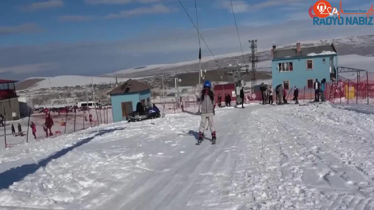 Abalı Kayak Merkezi kayakseverlerin akınına uğradı