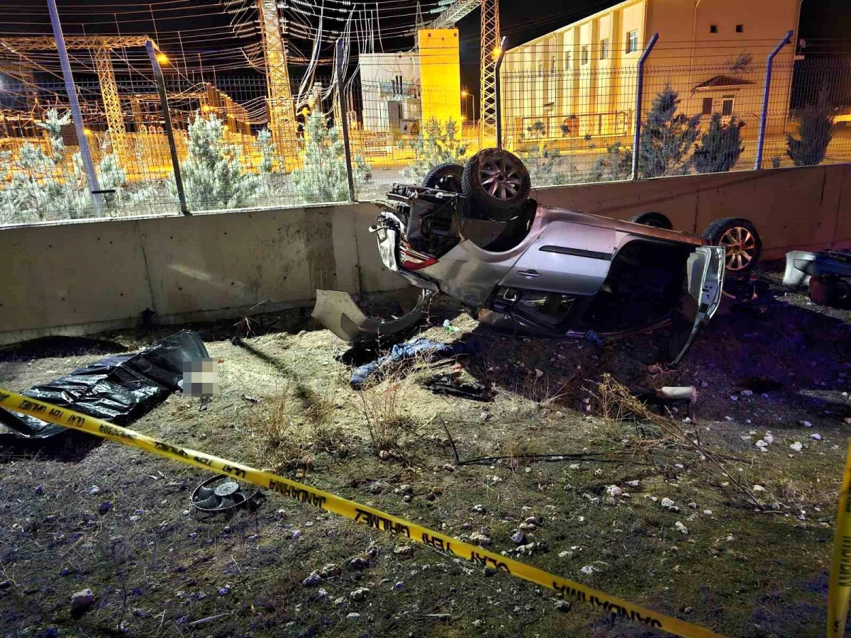 Aksaray’da iş gezisine giden 4 arkadaşın bulunduğu otomobil şarampole takla attı, 1 kişi hayatını kaybetti