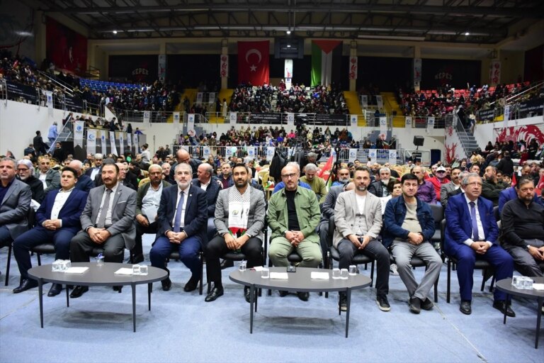 Antalya’da Mekke’nin Fethi ve Kudüs Gecesi Programı Düzenlendi