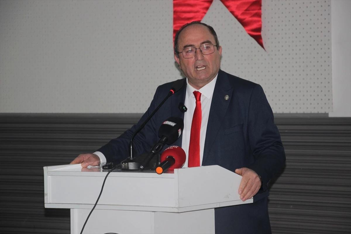 Artvin Belediye Başkanı Demirhan Elçin, CHP’nin ön seçim yapmamasını eleştirdi