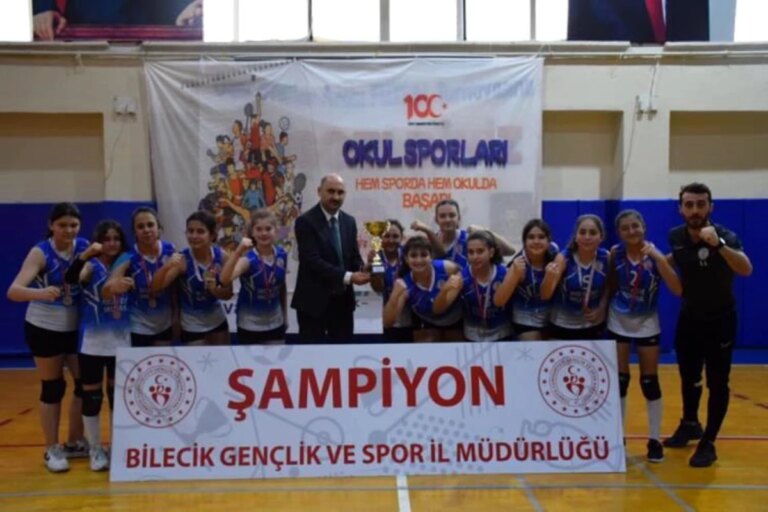 Bilecik’te Yıldız Kız Voleybol Müsabakaları Tamamlandı