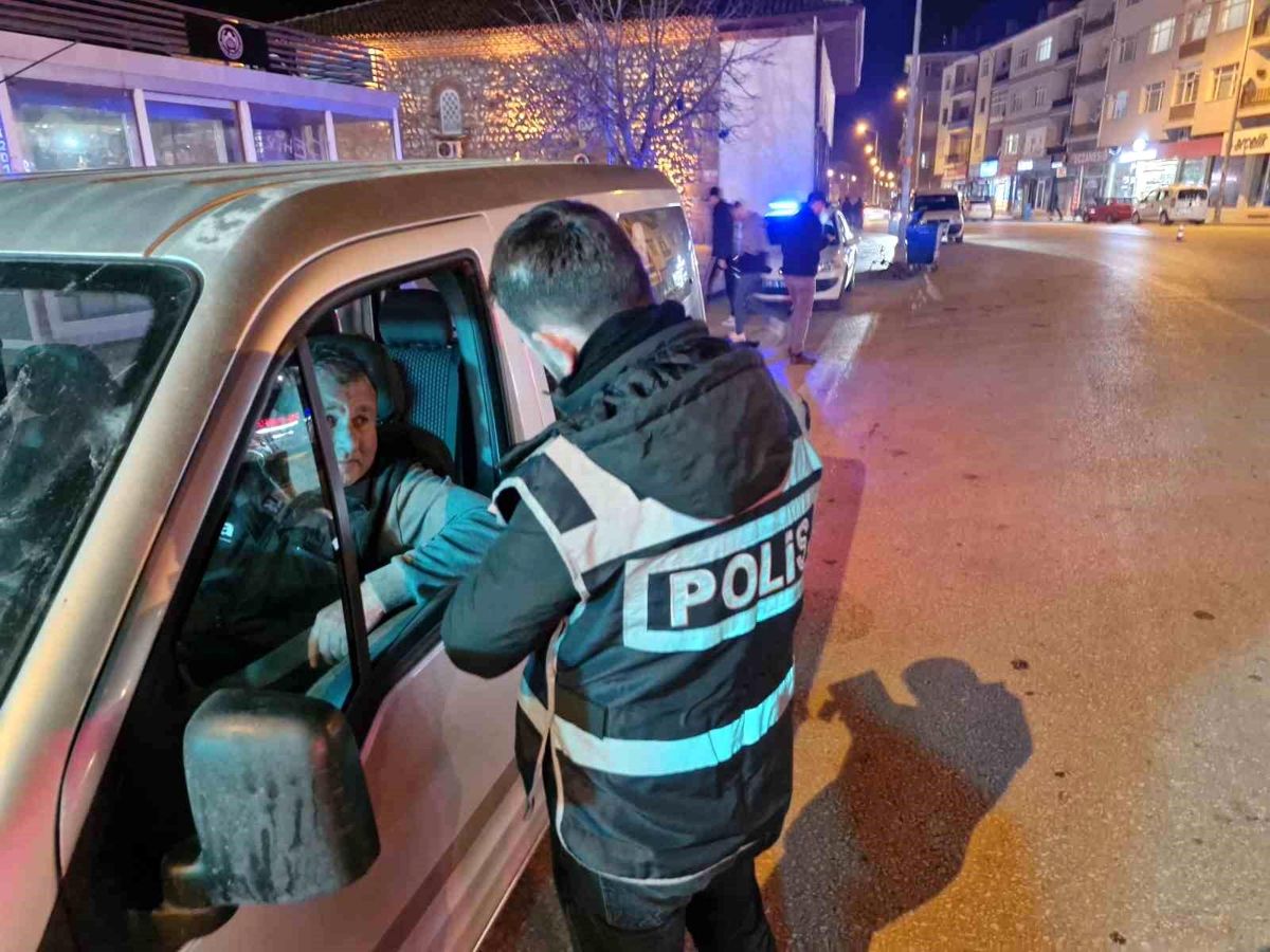 Çorum Alaca’da Yılbaşı Tedbirleri Kapsamında 600 Araç Sorgulandı