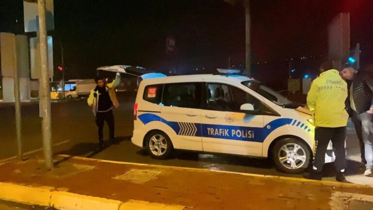 Çorum’da otomobil ile halk otobüsünün çarpışması sonucu trafik kazası: 1 yaralı