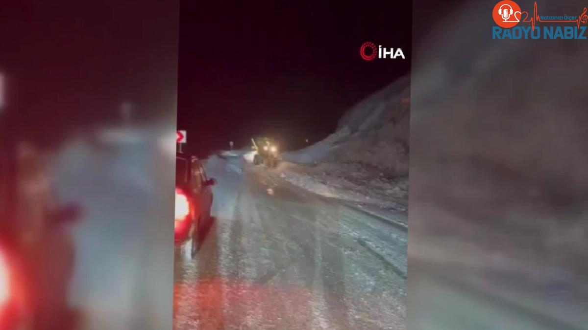 Erzurum’da karayoluna çığ düştü