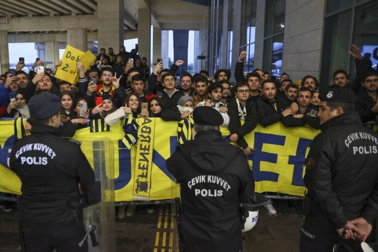 Fenerbahçe Gaziantep FK maçı için Gaziantep’e geldi