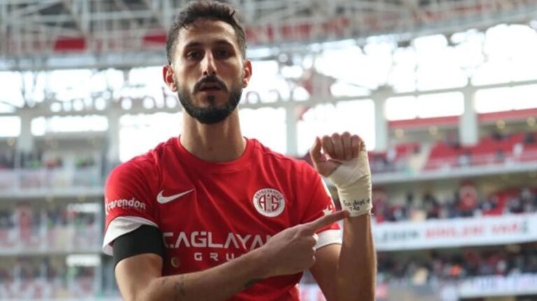 Gözaltına alınan İsrailli futbolcu Jehezkel’e yansılar çığ üzere: Siyonist köpek Antalya’dan defol