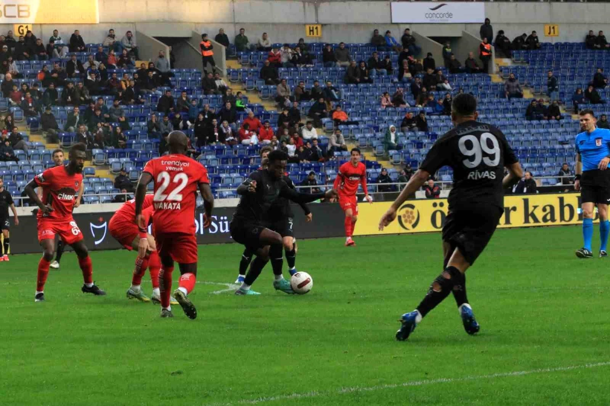 Hatayspor ile Gaziantep FK arasındaki maç 0-0 berabere sonuçlandı