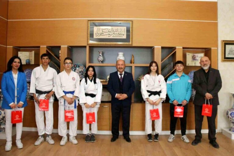 Kütahya İl Milli Eğitim Müdürü, Paralimpik Judo Branşında Türkiye Derecesi Elde Eden Öğrencileri Kabul Etti