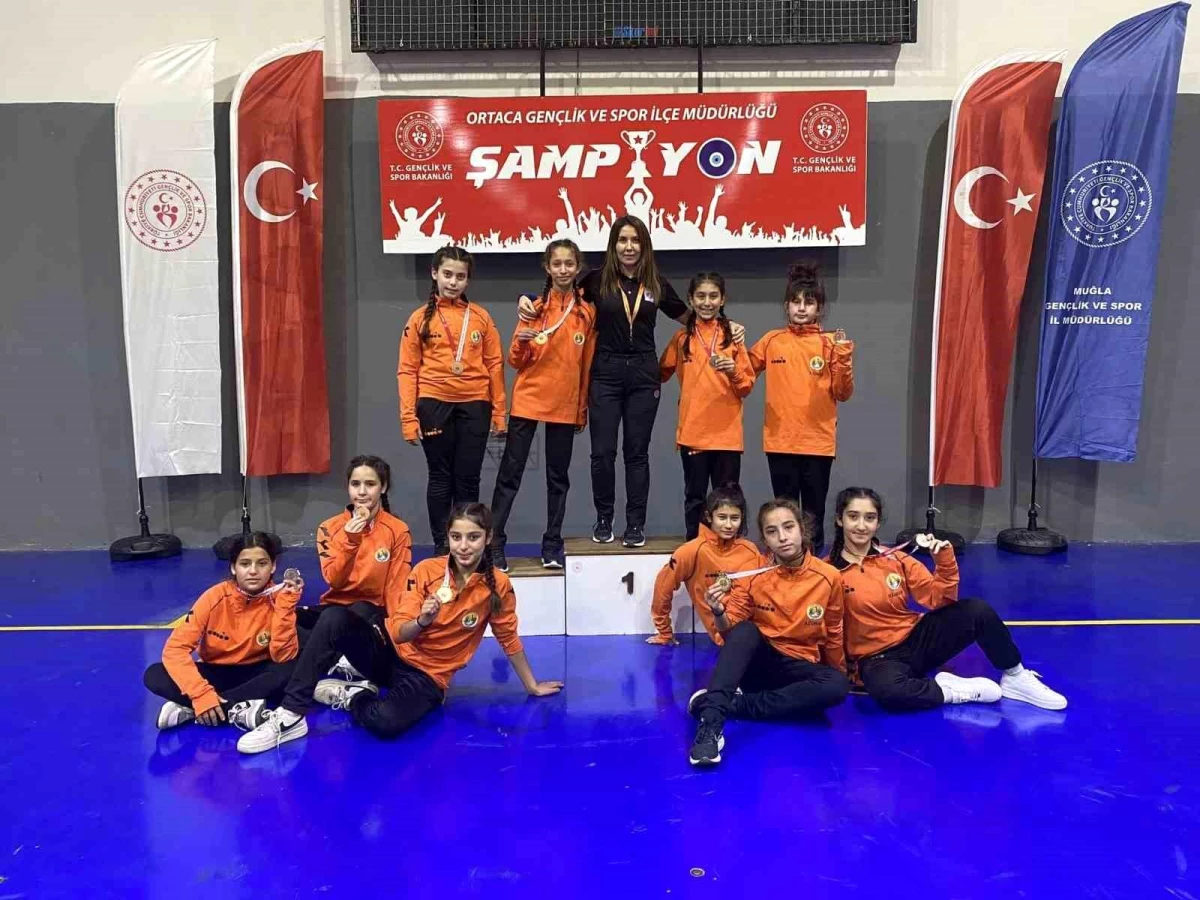 Muğla’da Köyceğizli güreşçiler okul sporlarına damga vurdu