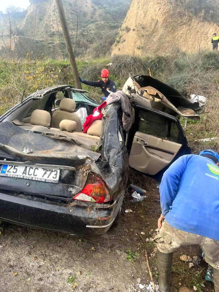 Nazilli’de ambulansı takip eden şahıs trafik kazası geçirdi