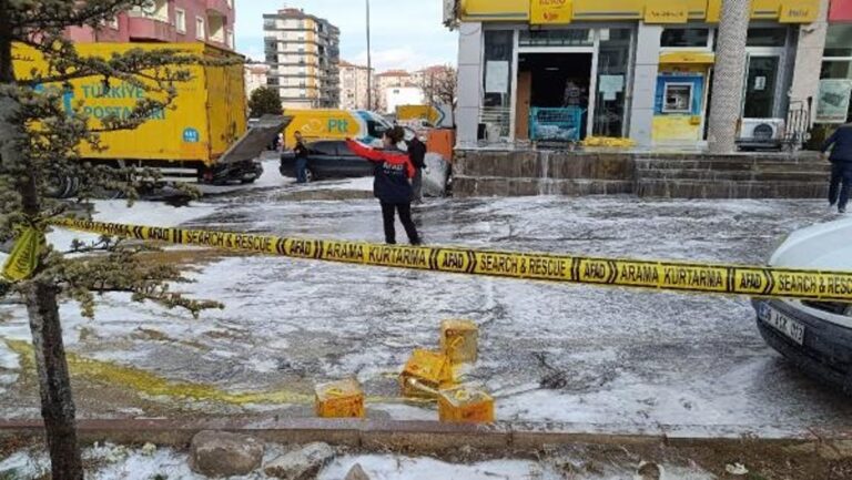 Niğde’de Zirai İlaç Patlaması: 4 Çalışan Hastaneye Kaldırıldı