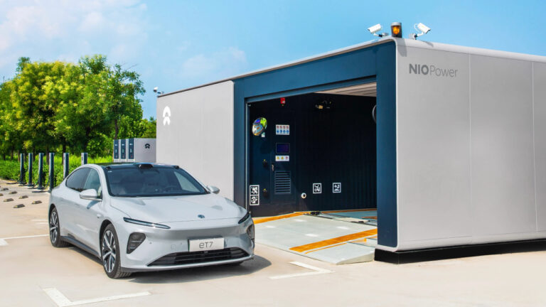 Nio, yeni batarya değiştirme ve 640 kW DC şarj istasyonunu tanıttı