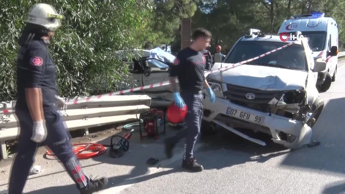 Piknik yolunda feci kaza: Olay yerinde annesinin cansız bedenini gören kızı gözyaşlarına boğuldu