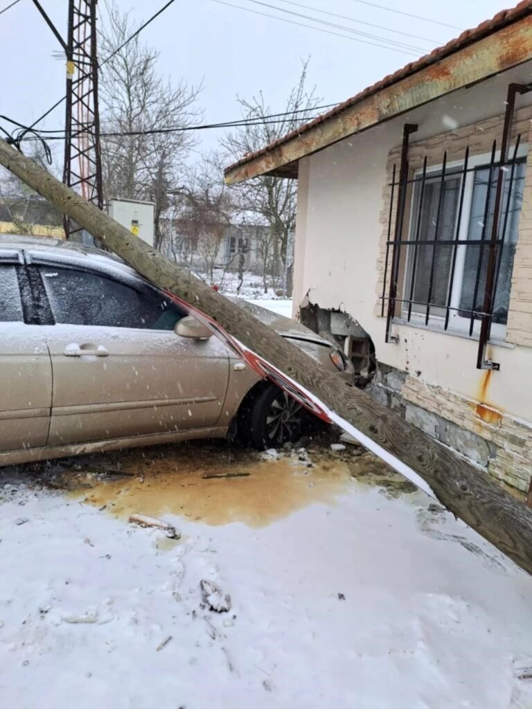 Tekirdağ’da Kar Yağışı Sonrası Otomobil Kazası