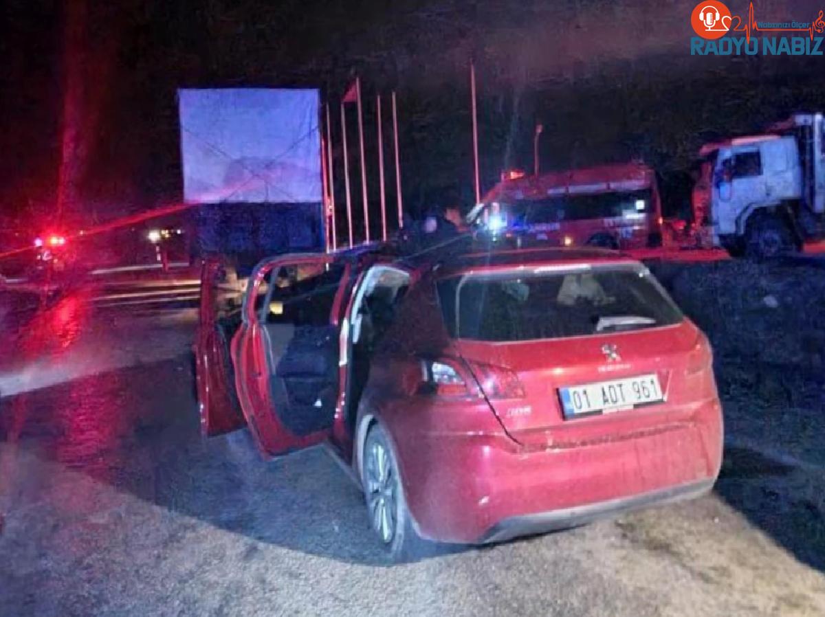 Adana’da Trafik Kazasında Araba Hurdaya Döndü, Şoför Hayatını Kaybetti