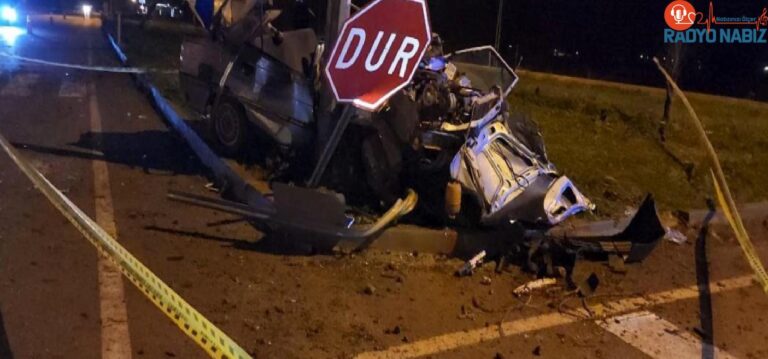 Hatay’da trafik kazasında araç hurdaya döndü, sürücü hayatını kaybetti