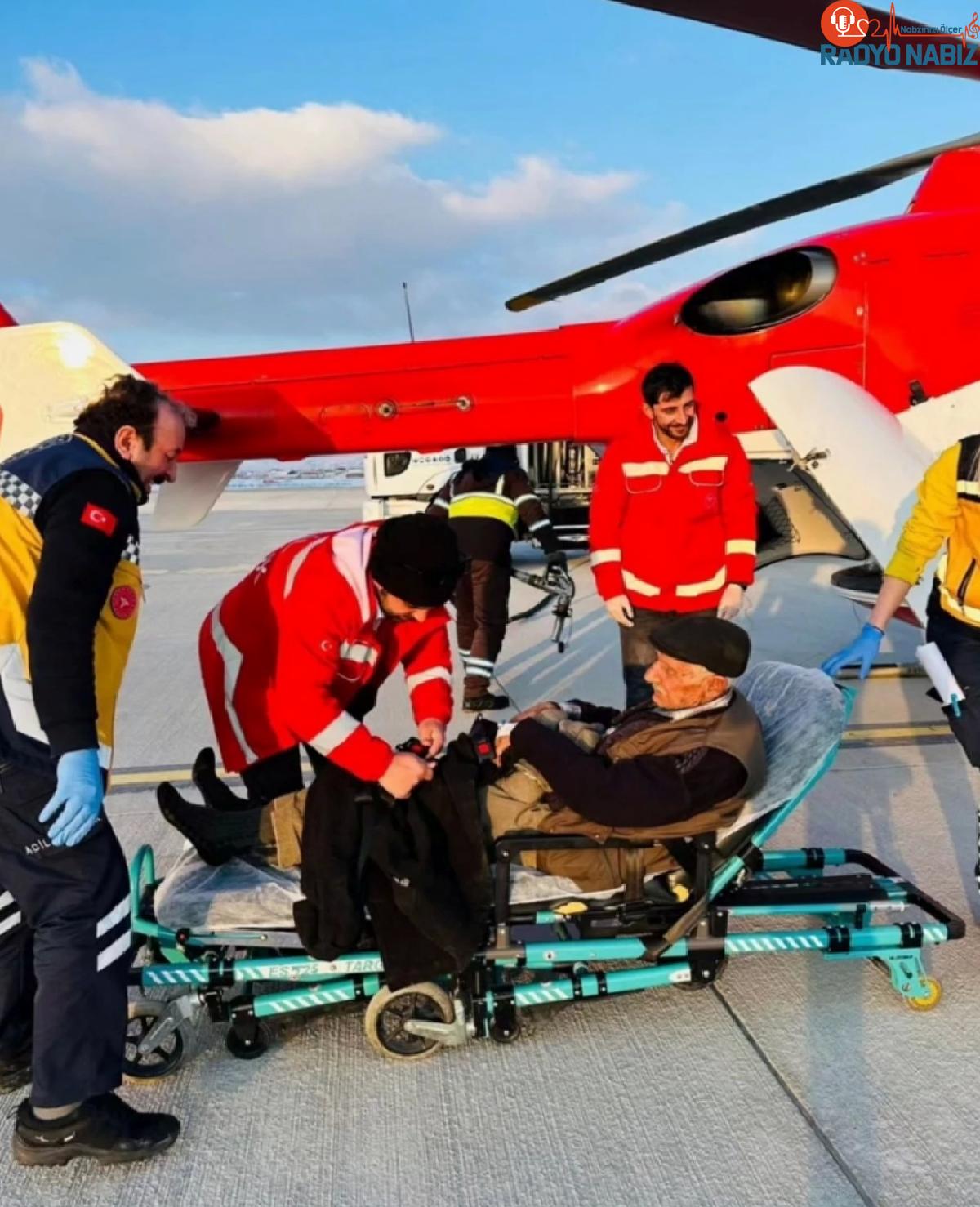 Van’da Kalp Krizi Geçiren Hasta Ambulans Helikopterle Hastaneye Ulaştırıldı