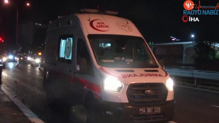 Eyüpsultan’da bariyeri biçen otomobil hurda yığınına döndü: 1 ağır yaralı