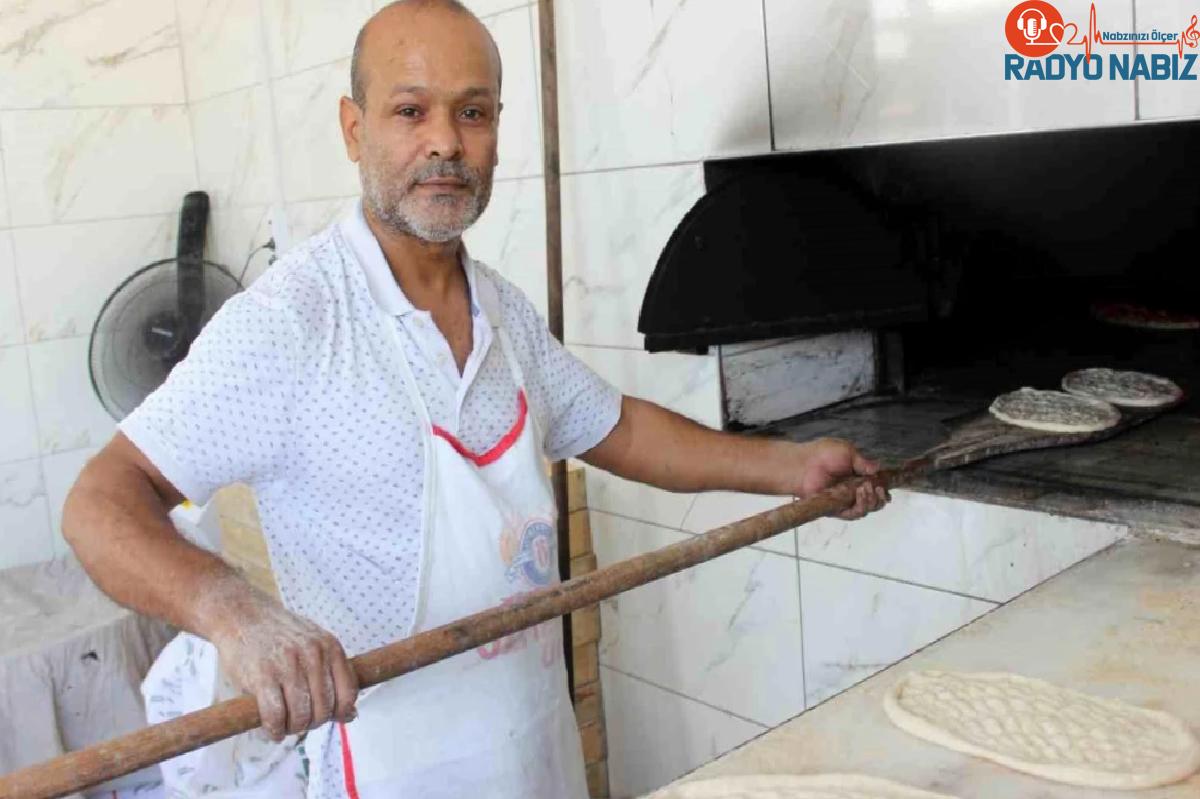 Hatay’da Fırıncılar Kavurucu Sıcakta Kuvvetli Mesai Yapıyor