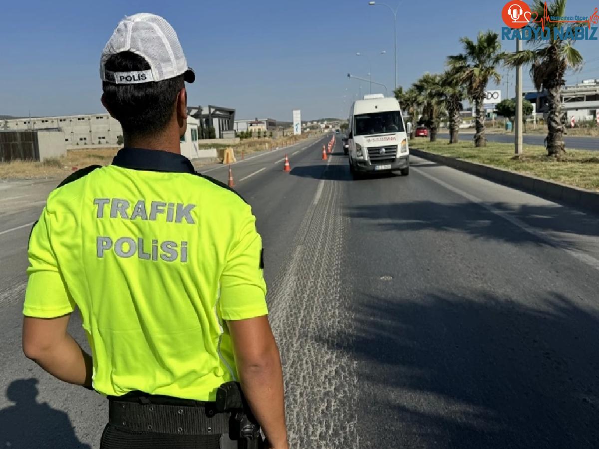 Kahramanmaraş Valisi Mükerrem Ünlüer Bayram Trafik İhtarında Bulundu