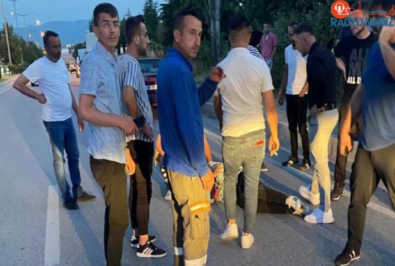 Kütahya’da motosiklet ile otomobil çarpıştı: 2 yaralı