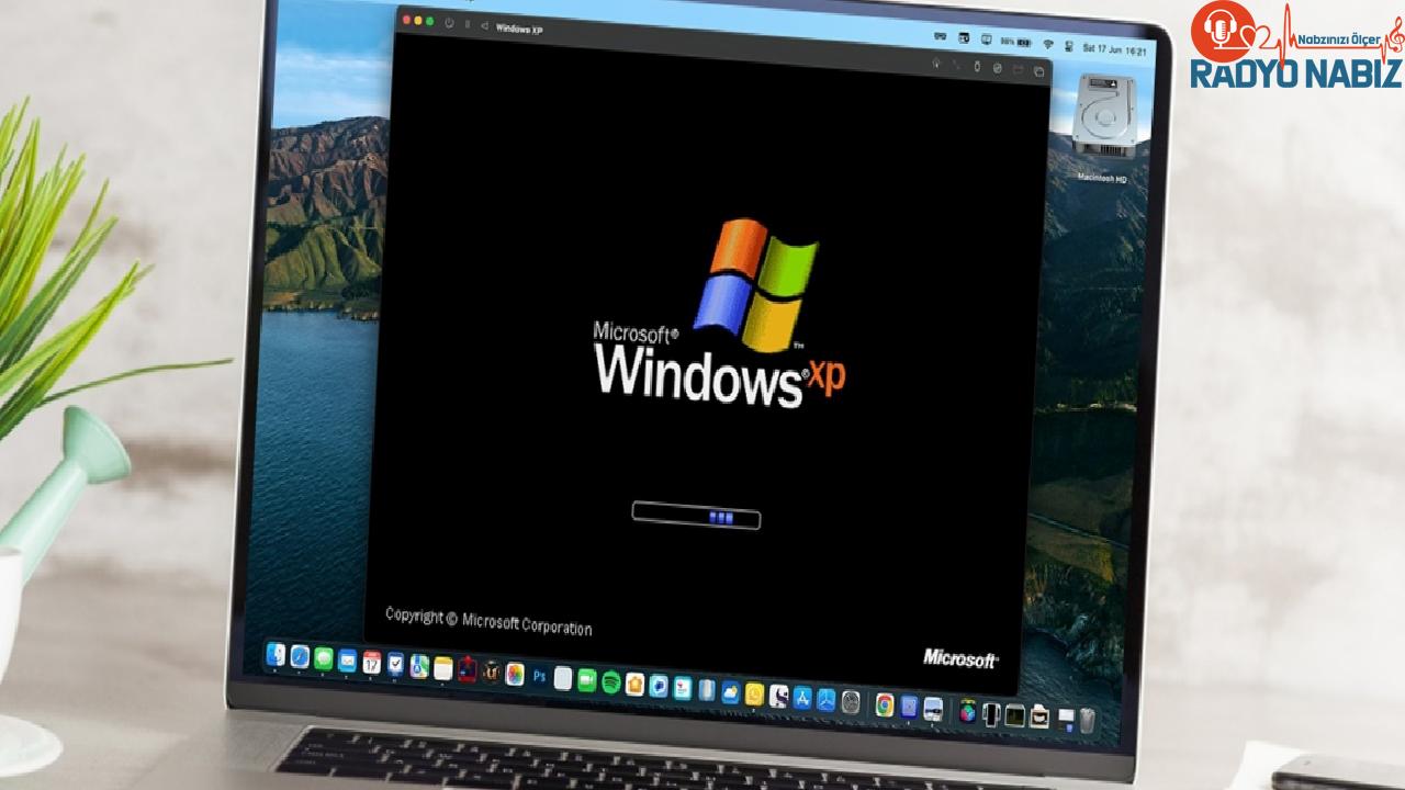 MacBook’a Windows XP yüklediler! Nasıl görünüyor?