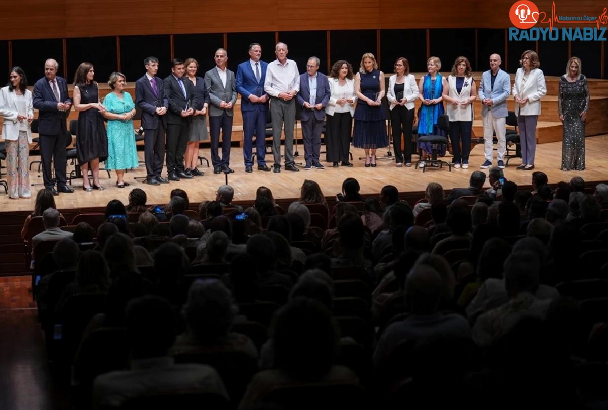 Uluslararası İzmir Festivali Başladı