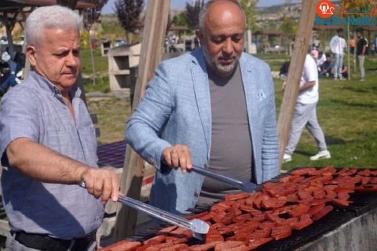 Afyonkarahisar’da Yurtlarda Kalan Öğrencilere Afyon Sucuğu İkram Edilecek