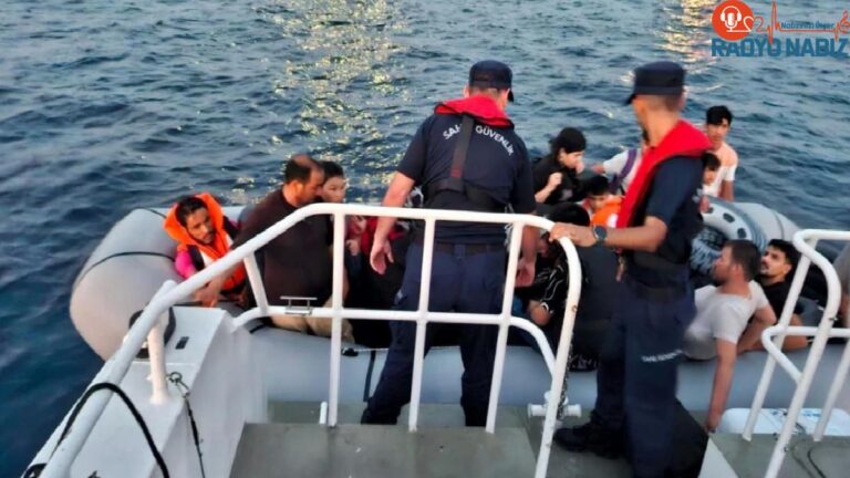 Ayvalık’ta 30 sistemsiz göçmen yakalandı