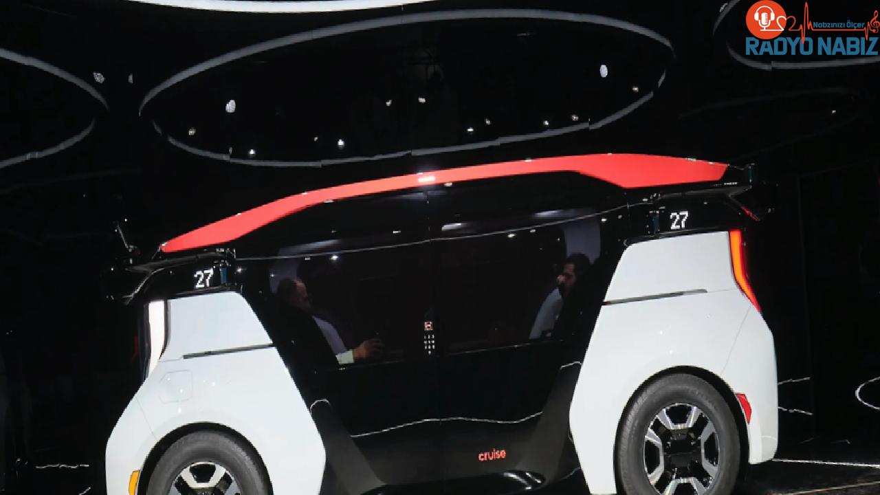 Çılgın milyarder Musk kararlı! Tesla Robotaksi geliyor!