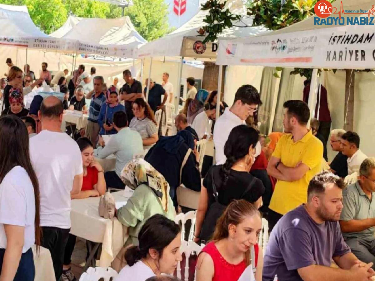 Denizli Ticaret Odası İstihdam Fuarı ve Meslek Günleri’nde 20 Bin Vatandaşa Ulaşıldı