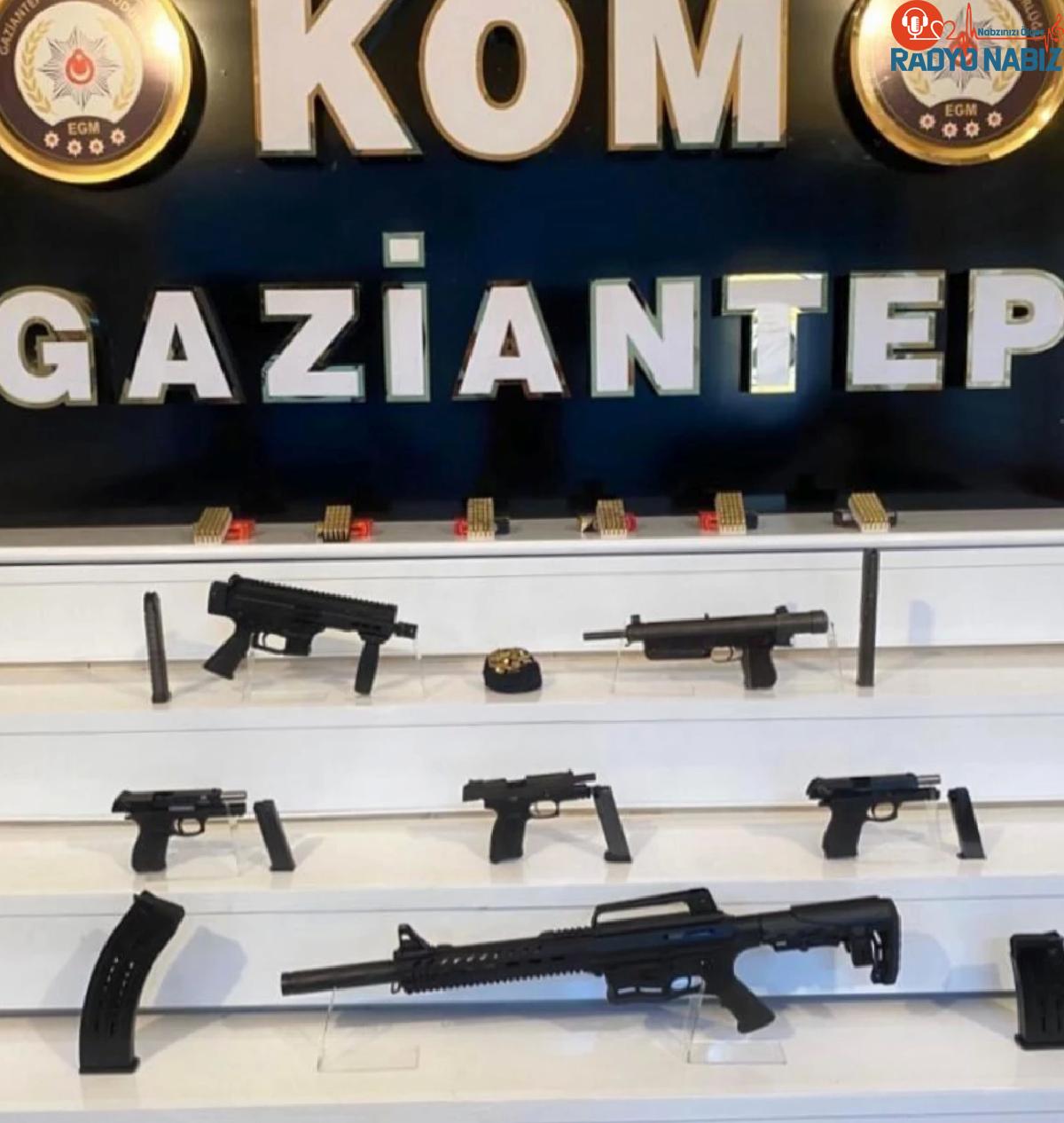 Gaziantep’te Kaçakçılık Operasyonu: 5 Tabanca ve 1 Pompalı Tüfek Ele Geçirildi