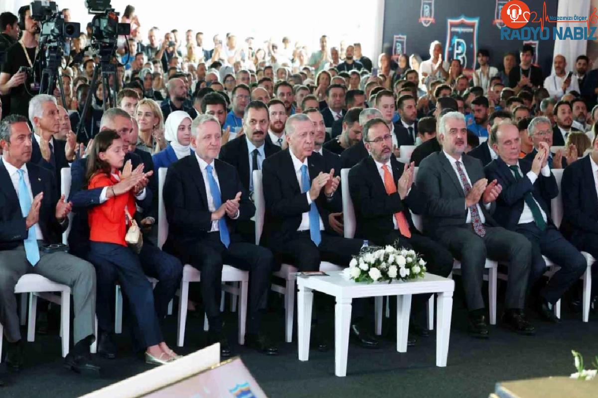 Cumhurbaşkanı Erdoğan: Futbola husumetin, holiganlığın ve kavganın girmesi sporun ruhuna zarar verir