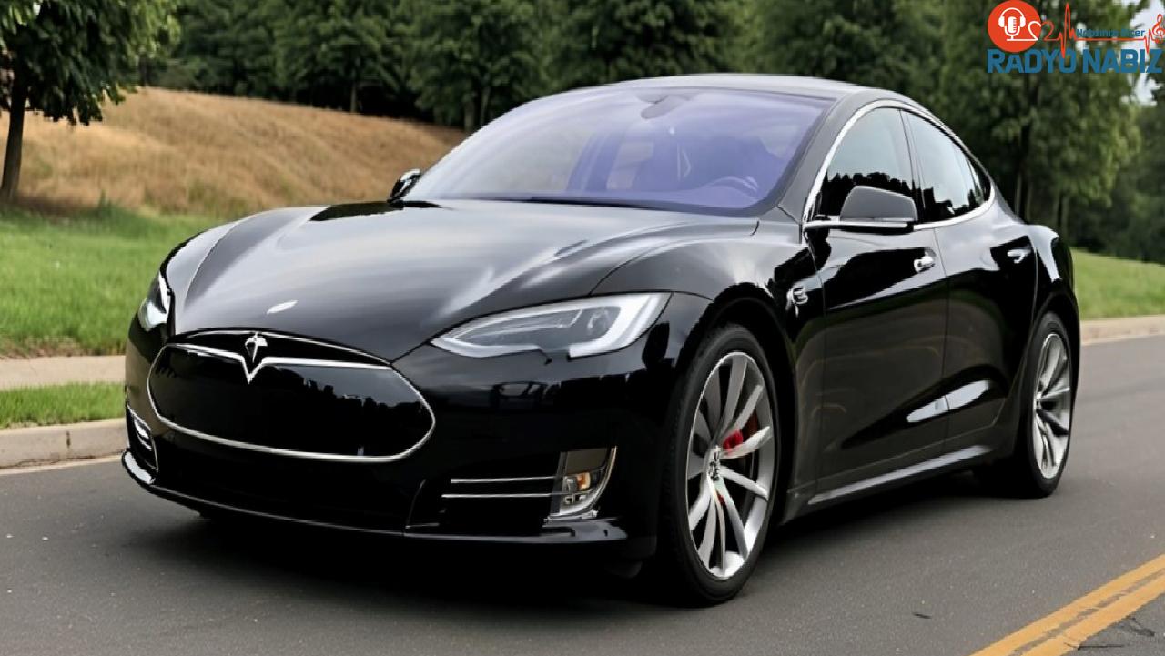 Tesla FSD v12.5 kapsamlı olarak yayınlanmaya başladı! HW3’ler biraz daha bekleyecek